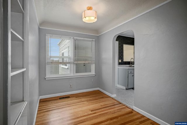 1885 Garfield St NE, Salem, OR 97301