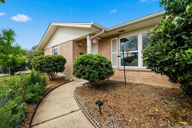 1911 DELLHAVEN DR, San Antonio, TX 78220