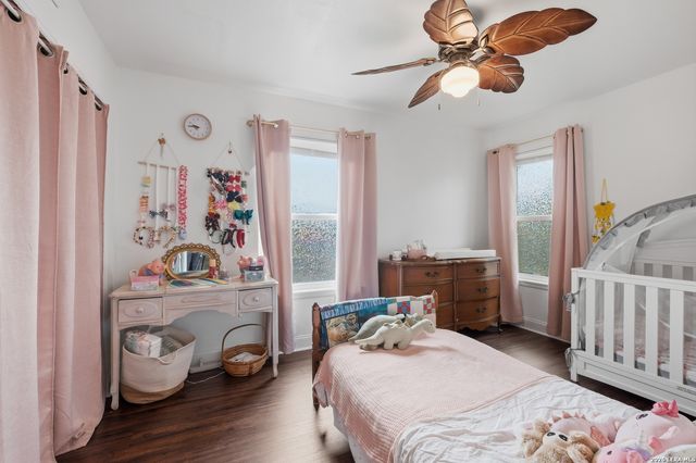 1911 DELLHAVEN DR, San Antonio, TX 78220