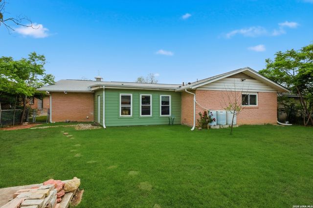 1911 DELLHAVEN DR, San Antonio, TX 78220