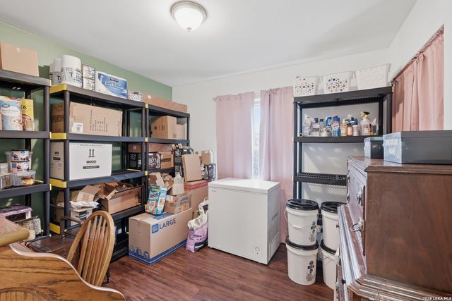 1911 DELLHAVEN DR, San Antonio, TX 78220