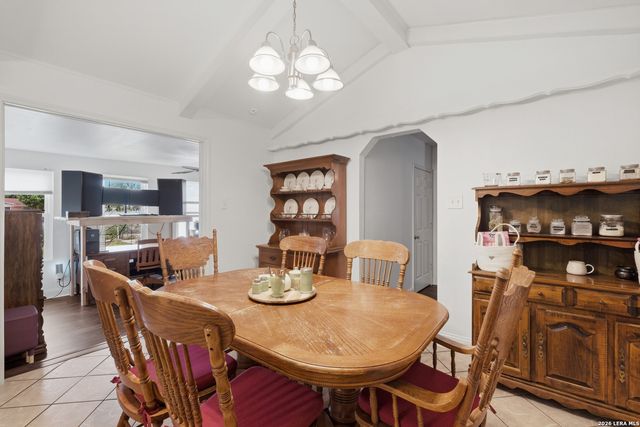 1911 DELLHAVEN DR, San Antonio, TX 78220