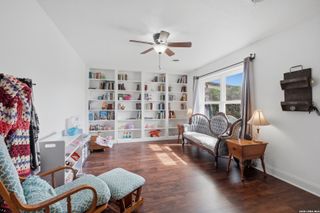 1911 DELLHAVEN DR, San Antonio, TX 78220