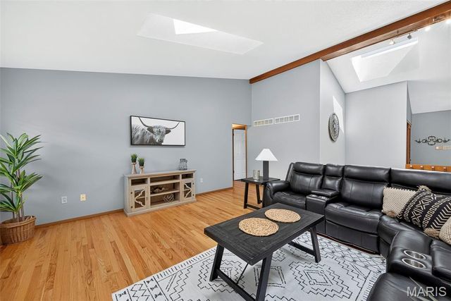 1122 Majestic Drive, Fenton, MO 63026