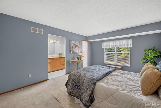 1122 Majestic Drive, Fenton, MO 63026