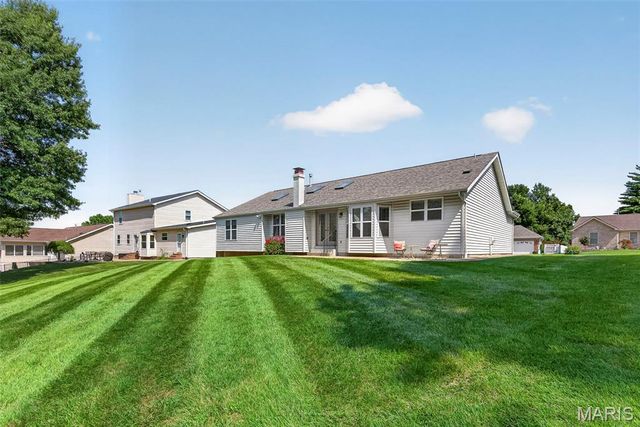 1122 Majestic Drive, Fenton, MO 63026