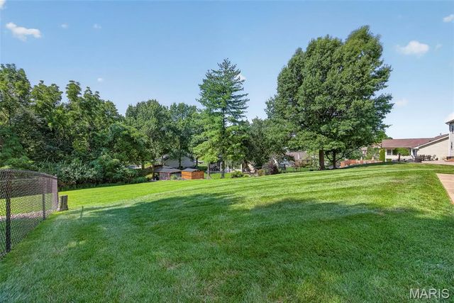 1122 Majestic Drive, Fenton, MO 63026