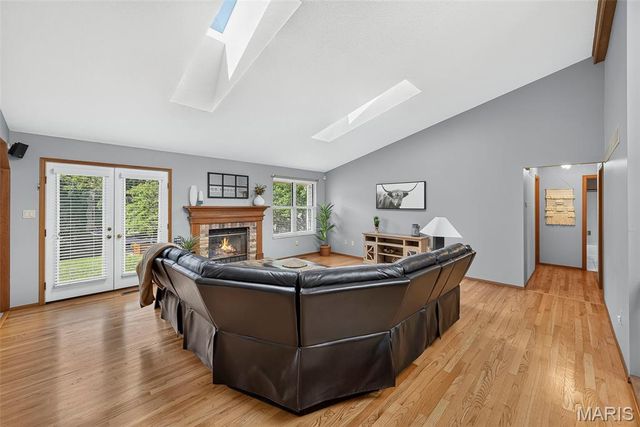 1122 Majestic Drive, Fenton, MO 63026