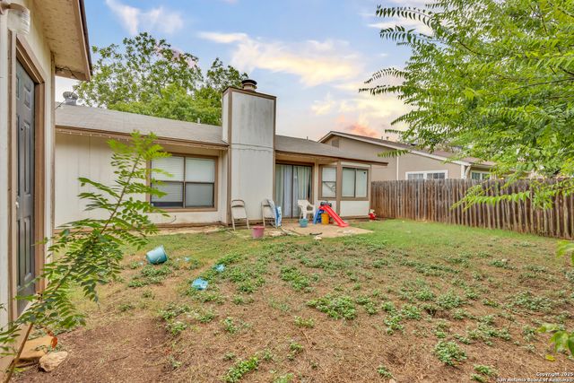 6122 Valley Tree, San Antonio, TX 78250