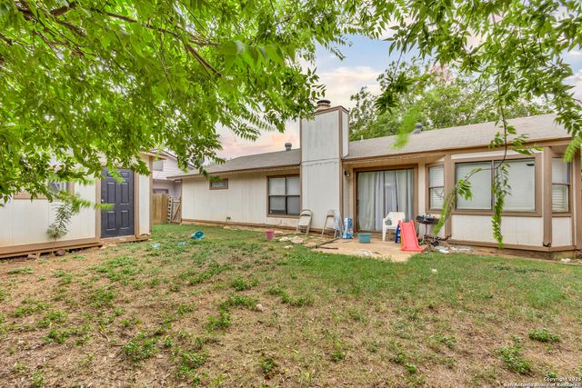 6122 Valley Tree, San Antonio, TX 78250