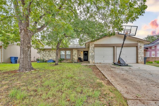 6122 Valley Tree, San Antonio, TX 78250
