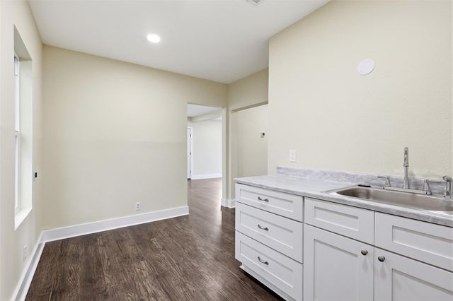 1410 Fannin Street, Columbus, TX 78934