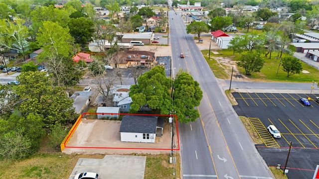 1410 Fannin Street, Columbus, TX 78934
