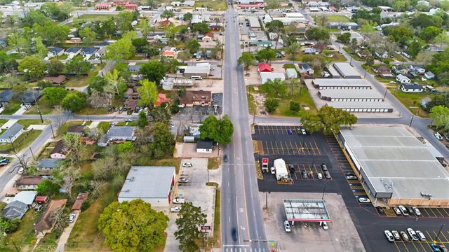 1410 Fannin Street, Columbus, TX 78934