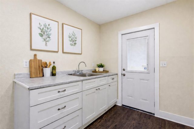 1410 Fannin Street, Columbus, TX 78934