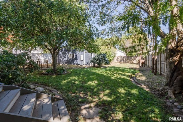 704 RIVER Drive, Bettendorf, IA 52722