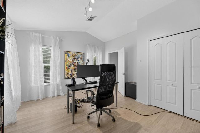 11901 NORTHUMBERLAND DRIVE, Tampa, FL 33626