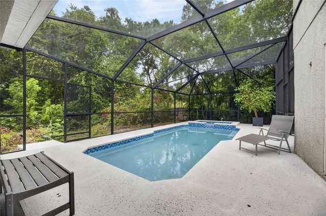 11901 NORTHUMBERLAND DRIVE, Tampa, FL 33626