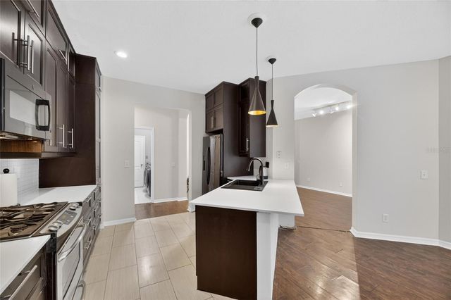 11901 NORTHUMBERLAND DRIVE, Tampa, FL 33626