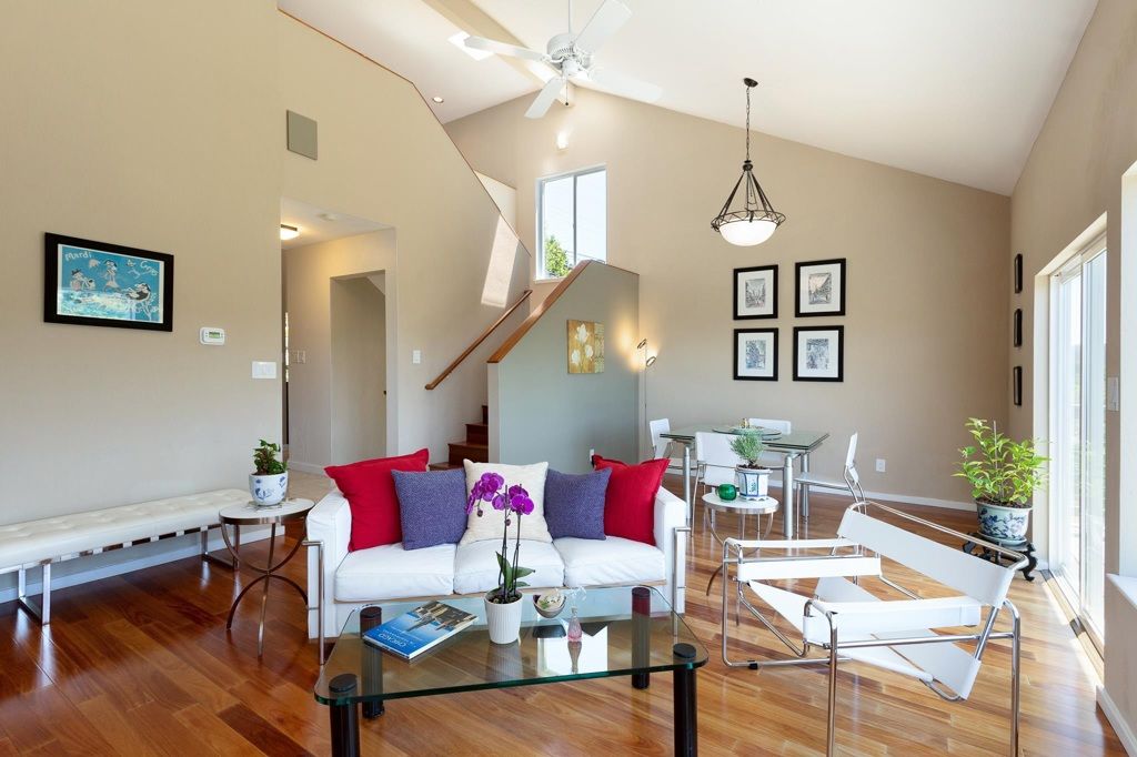 Image 16 of property listing at 10353 Royal Oak Rd, Oakland, CA 94605