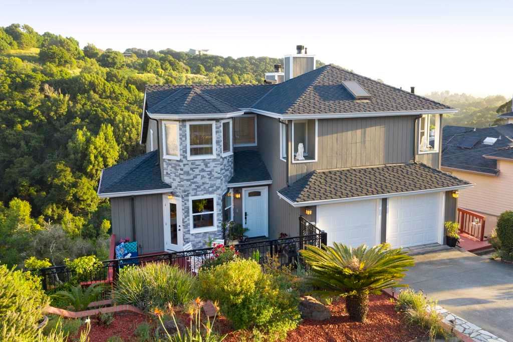 Image 2 of property listing at 10353 Royal Oak Rd, Oakland, CA 94605