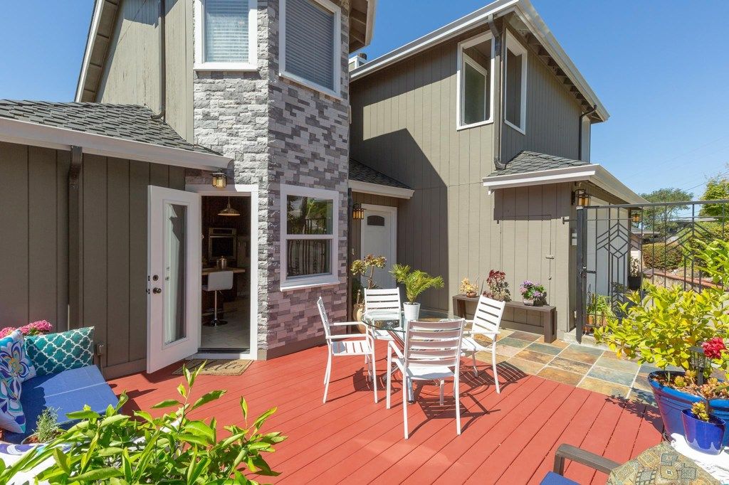 Image 20 of property listing at 10353 Royal Oak Rd, Oakland, CA 94605