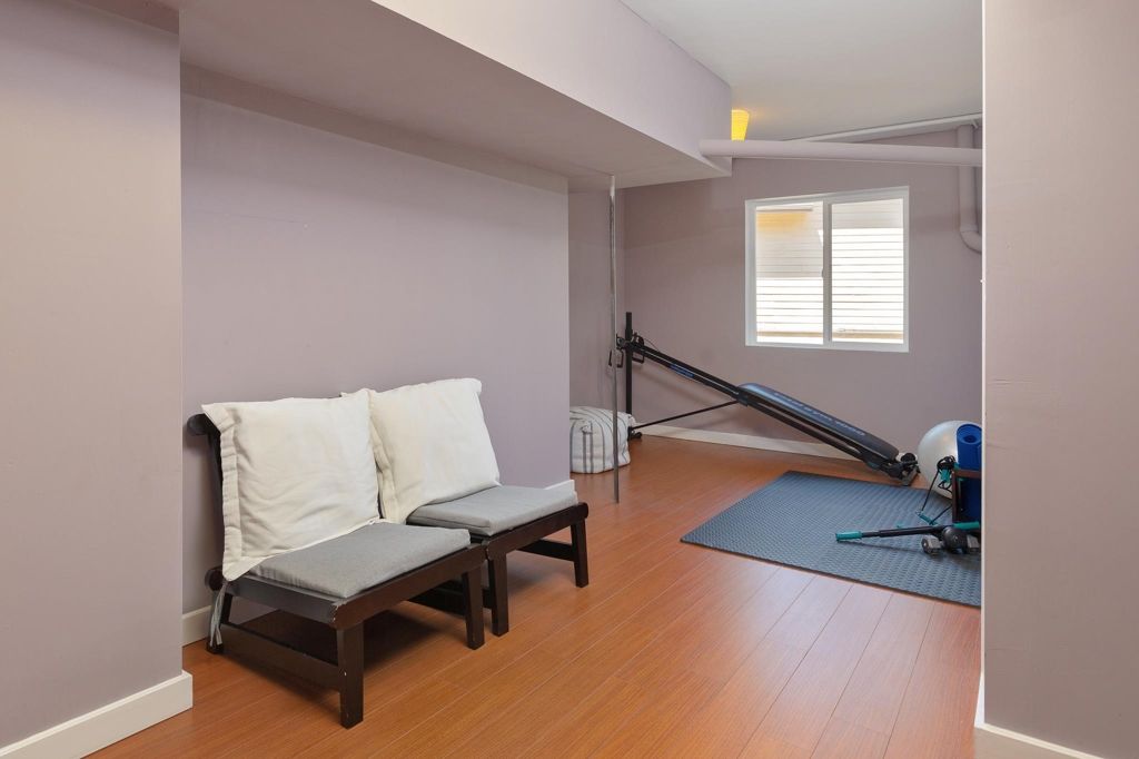 Image 37 of property listing at 10353 Royal Oak Rd, Oakland, CA 94605