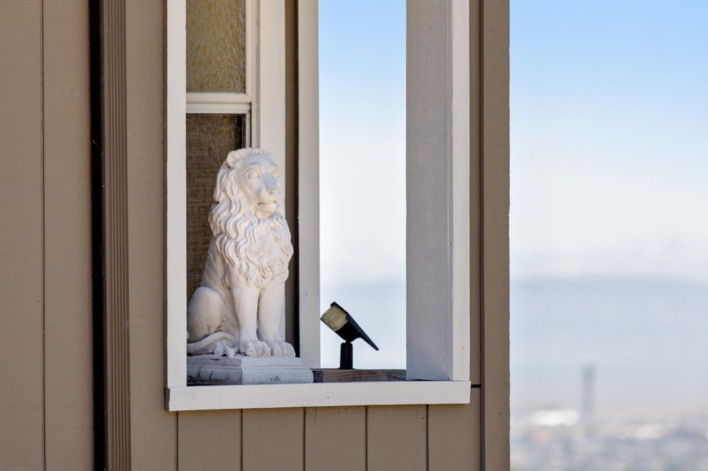 Image 45 of property listing at 10353 Royal Oak Rd, Oakland, CA 94605