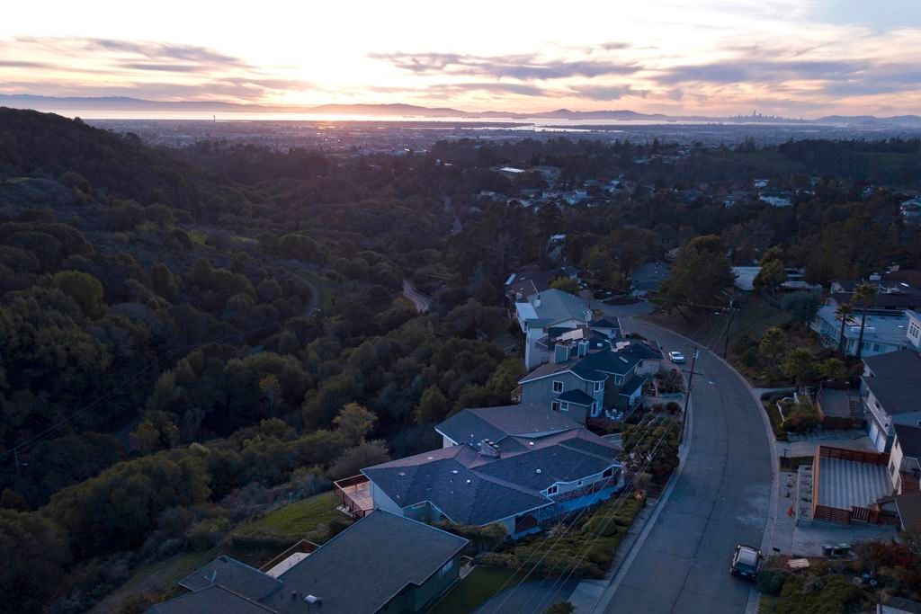 Image 53 of property listing at 10353 Royal Oak Rd, Oakland, CA 94605