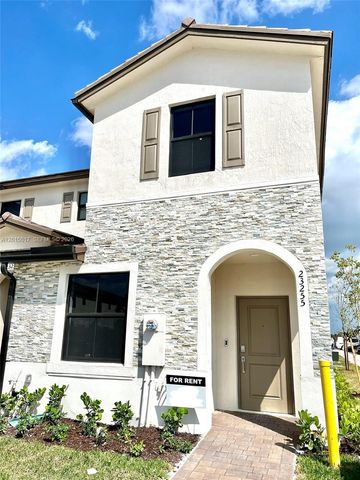 23255 SW 129th Path 23255, Homestead, FL 33170