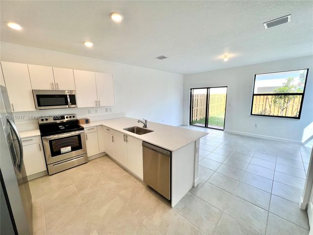 23255 SW 129th Path 23255, Homestead, FL 33170