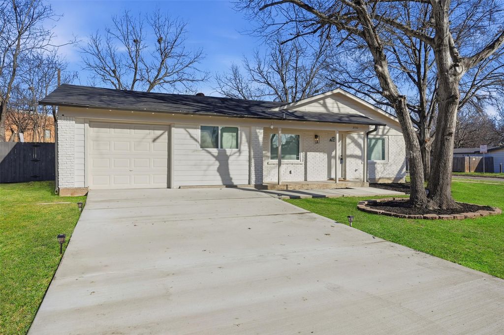 3700 Aurora Street, Haltom City, TX 76117