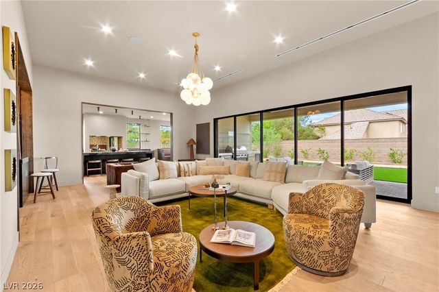 8565 Stange Avenue, Las Vegas, NV 89129