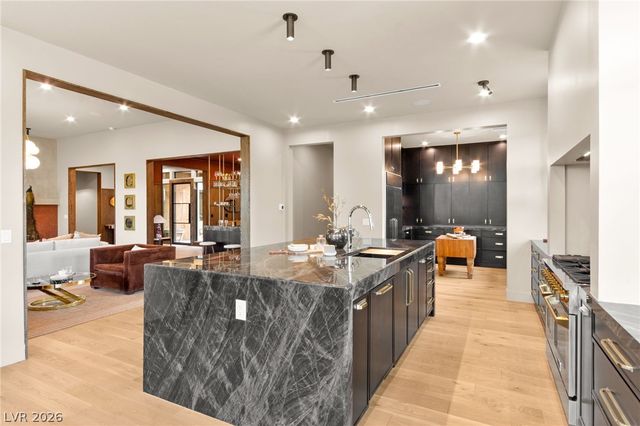8565 Stange Avenue, Las Vegas, NV 89129