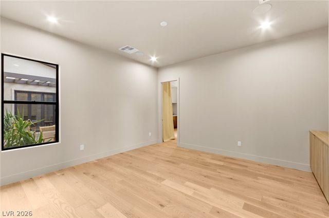 8565 Stange Avenue, Las Vegas, NV 89129