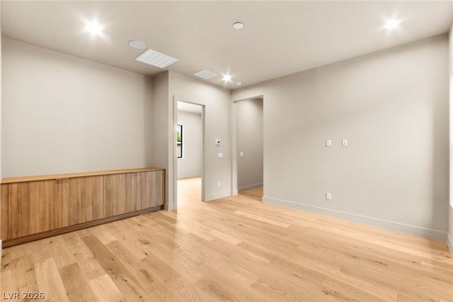 8565 Stange Avenue, Las Vegas, NV 89129