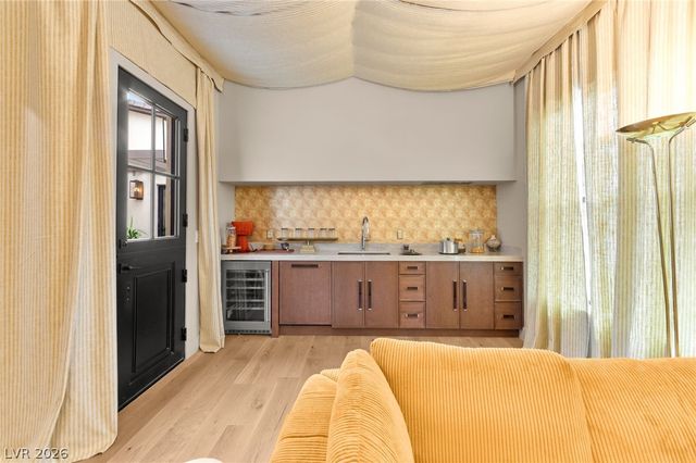 8565 Stange Avenue, Las Vegas, NV 89129
