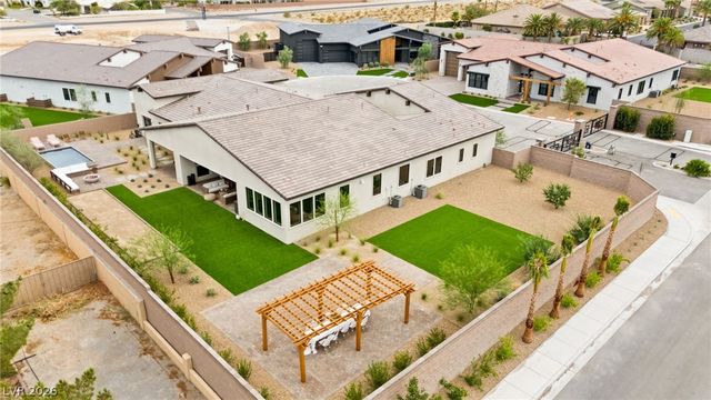 8565 Stange Avenue, Las Vegas, NV 89129