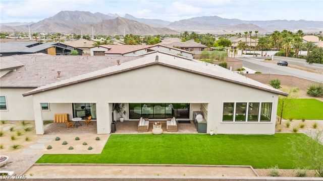 8565 Stange Avenue, Las Vegas, NV 89129