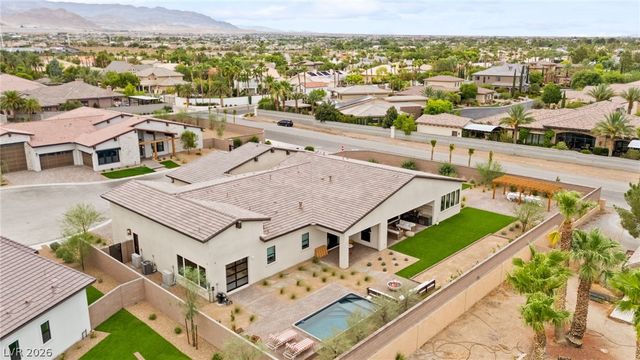 8565 Stange Avenue, Las Vegas, NV 89129
