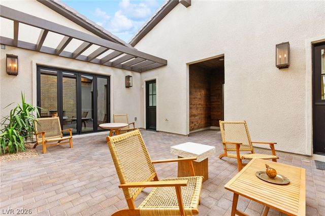 8565 Stange Avenue, Las Vegas, NV 89129