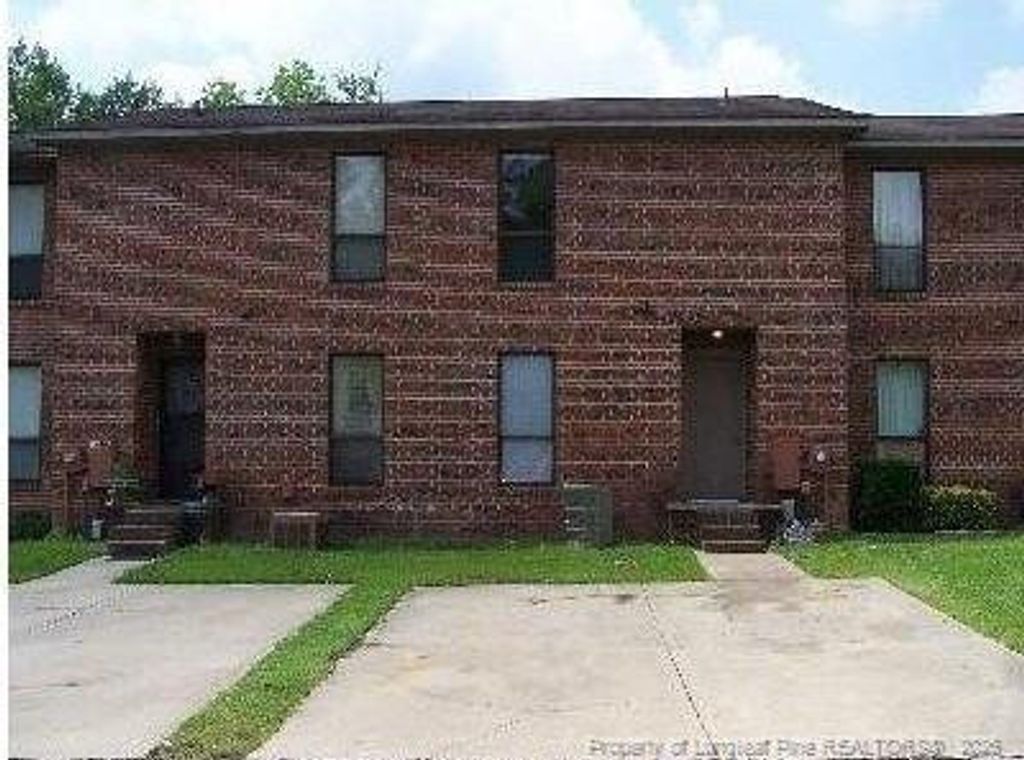 1406 Tangora Lane, Fayetteville, NC 28304