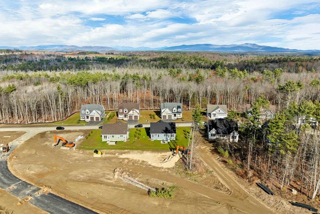 209 Lady Walsingham Way, Laconia, NH 03246