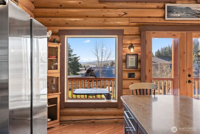 351 Ridge Loop Drive, Cle Elum, WA 98922