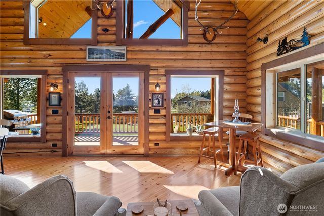 351 Ridge Loop Drive, Cle Elum, WA 98922