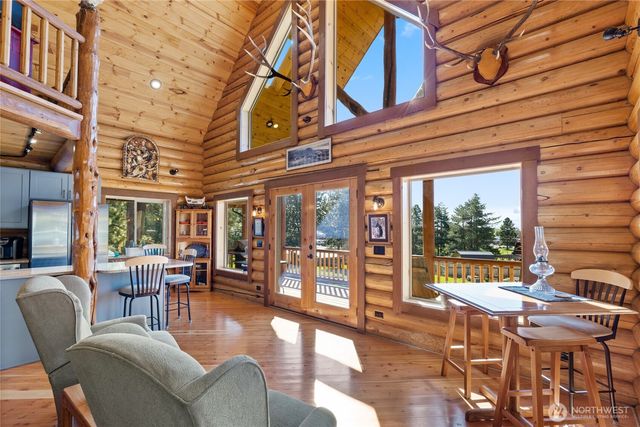 351 Ridge Loop Drive, Cle Elum, WA 98922