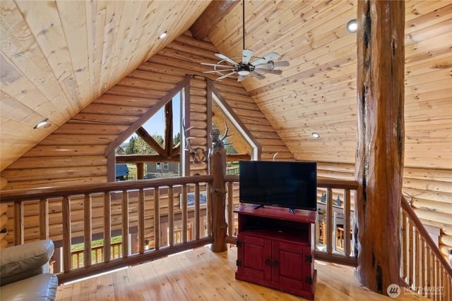 351 Ridge Loop Drive, Cle Elum, WA 98922