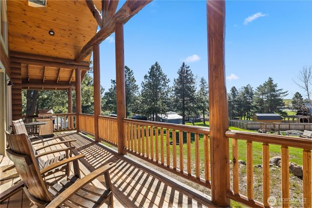 351 Ridge Loop Drive, Cle Elum, WA 98922