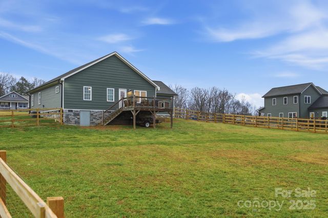 88 Pine Tree Road, Taylorsville, NC 28681