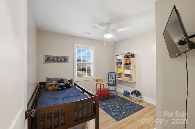 88 Pine Tree Road, Taylorsville, NC 28681